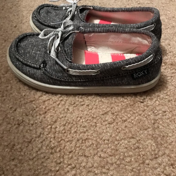 Roxy Girls kids toddler slip on shoes - size 10 - Picture 2 of 4